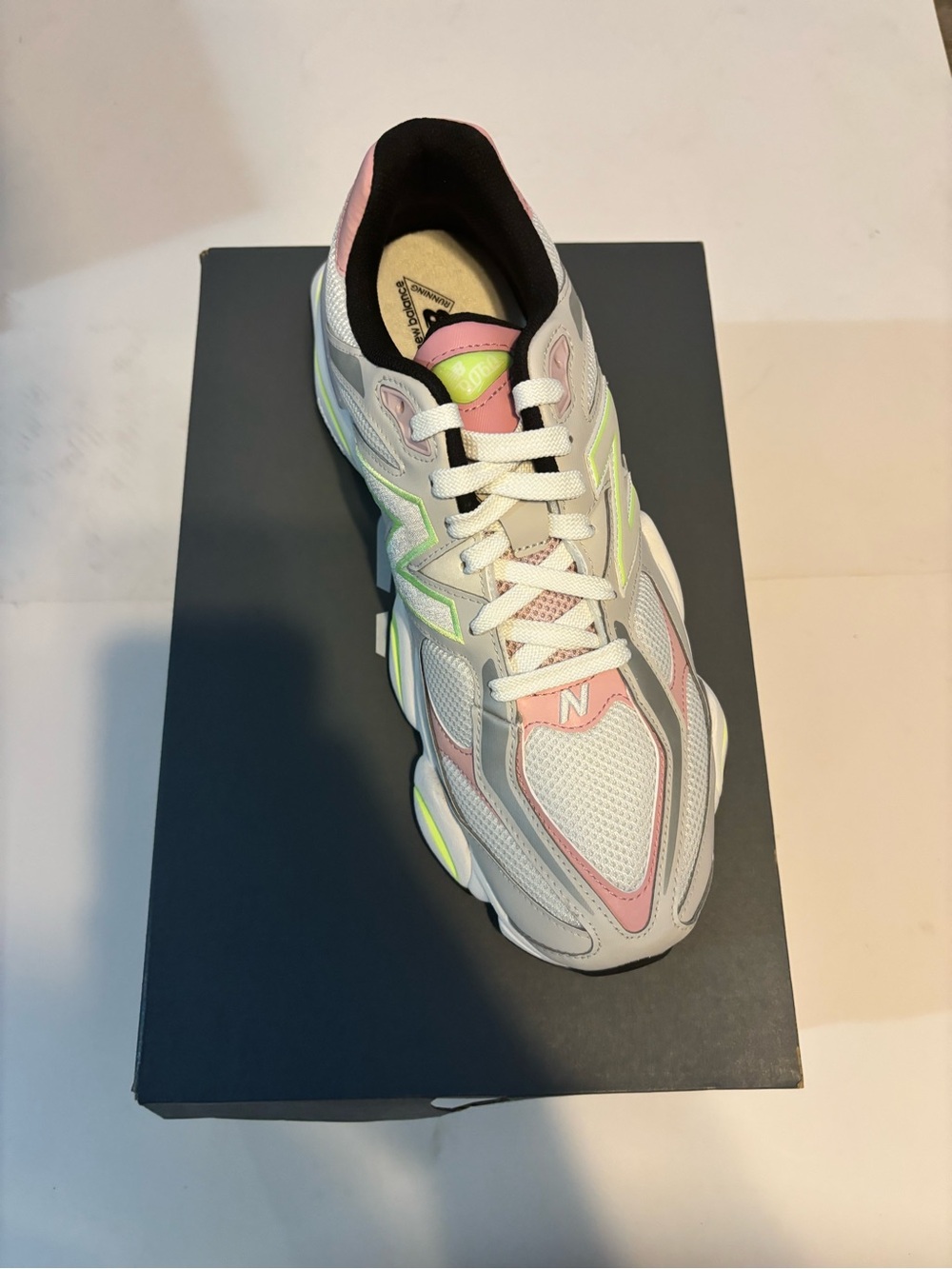 Size 12 – New Balance 9060 Grey Matter Pink Taffy Sneakers – U9060BLE